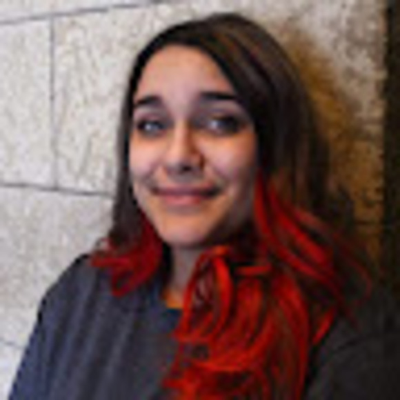 Meet your Posher, Tori - Picture 1 of 1